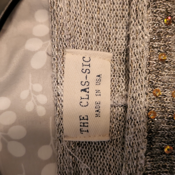 The clas-sic xl love crop top - Picture 4 of 5